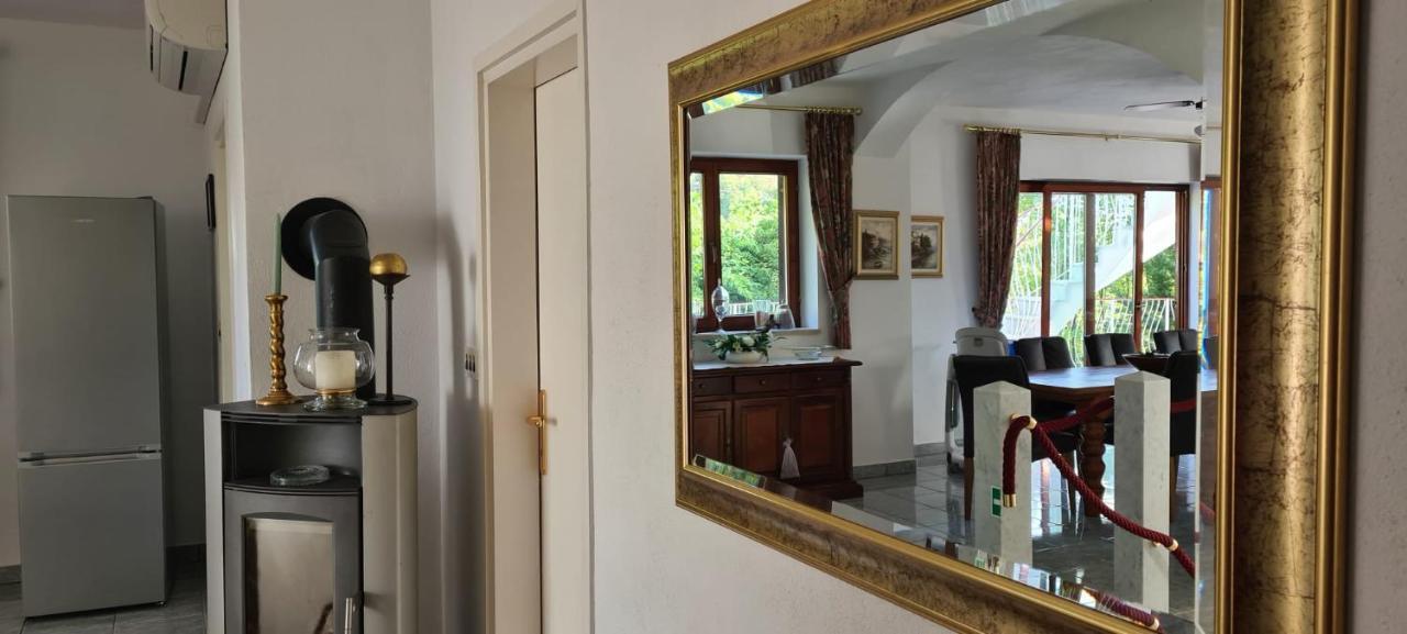 Villa Mittler Lovran Eksteriør billede