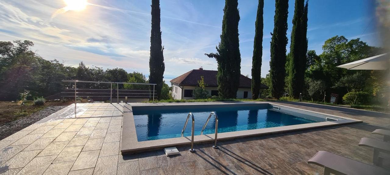 Villa Mittler Lovran Eksteriør billede