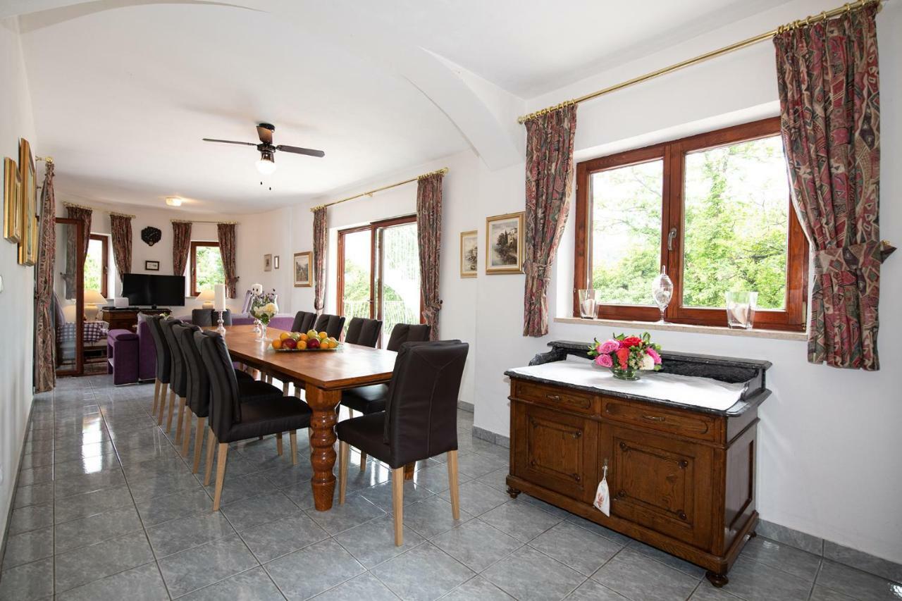 Villa Mittler Lovran Eksteriør billede